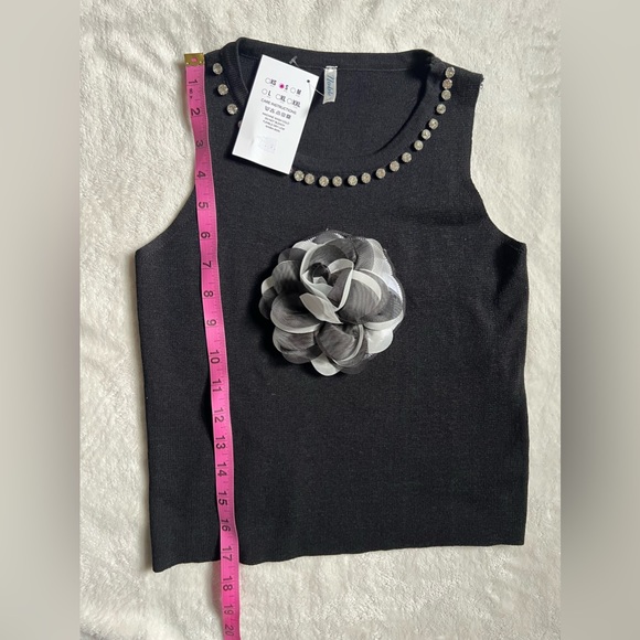 NWT Black blouse with embelishment and flower in middle - Picture 3 of 4